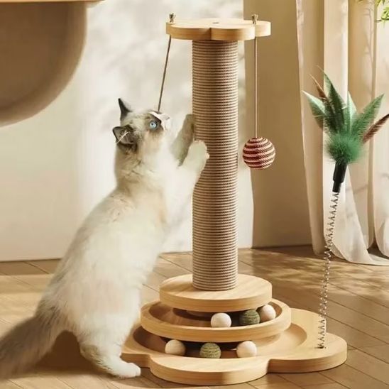 chat fait griffes sur griffoir en sisal NaturPro