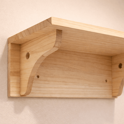 détail bois massif plateforme murale pour chat