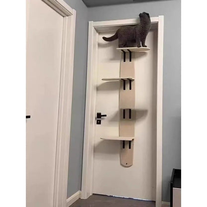 chat noir explore son nouveau arbre à chat design l'arbre à ronrons