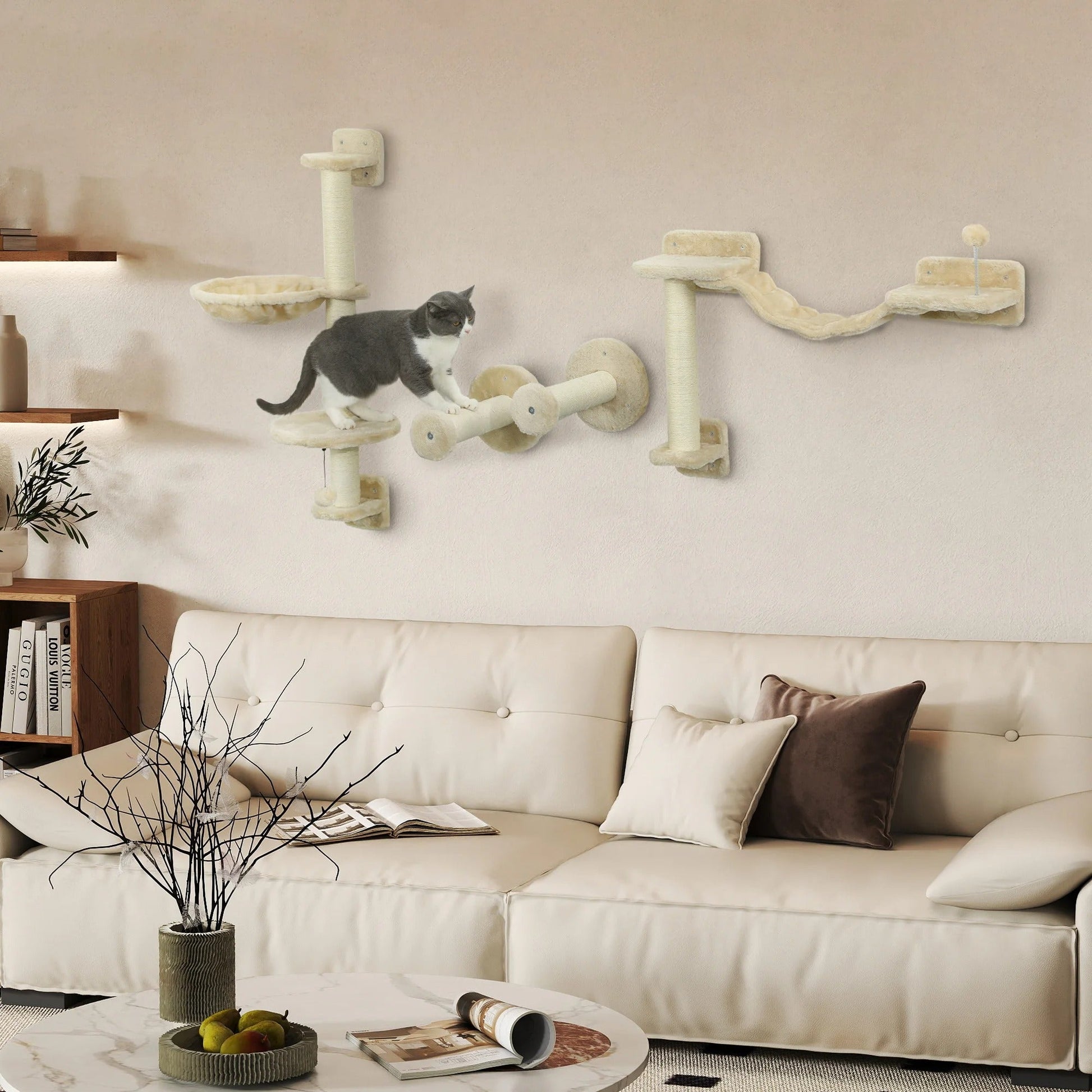 chat promène dans arbre chat mural beige VertiFélin