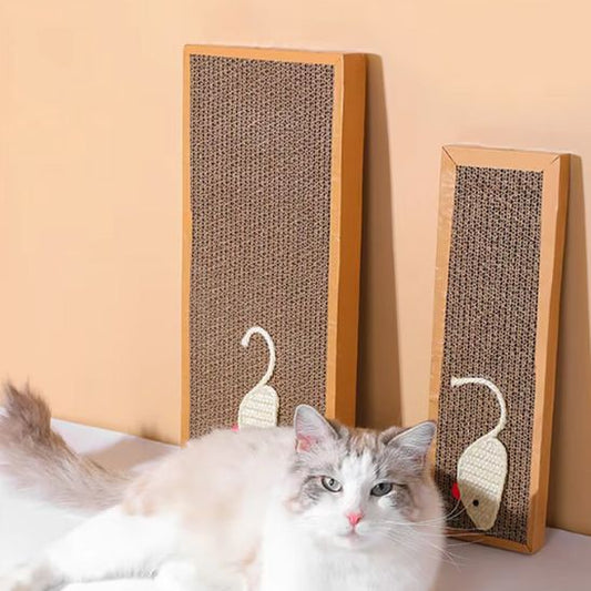 chat couché côté griffoir carton EcoPaw