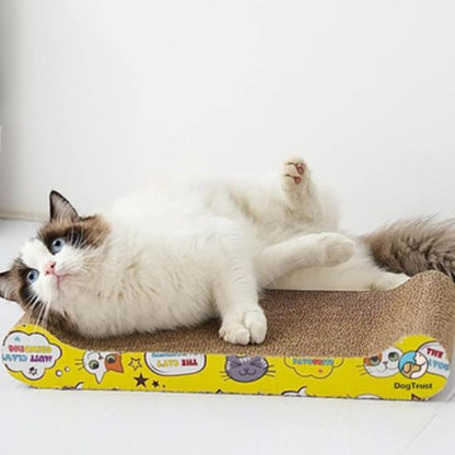 chat roule dessus griffoir en carton pour chat ProtectAbsolue