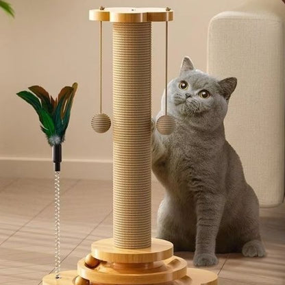 chat joue avec deuxième jouets accroché griffoir en sisal NaturPro