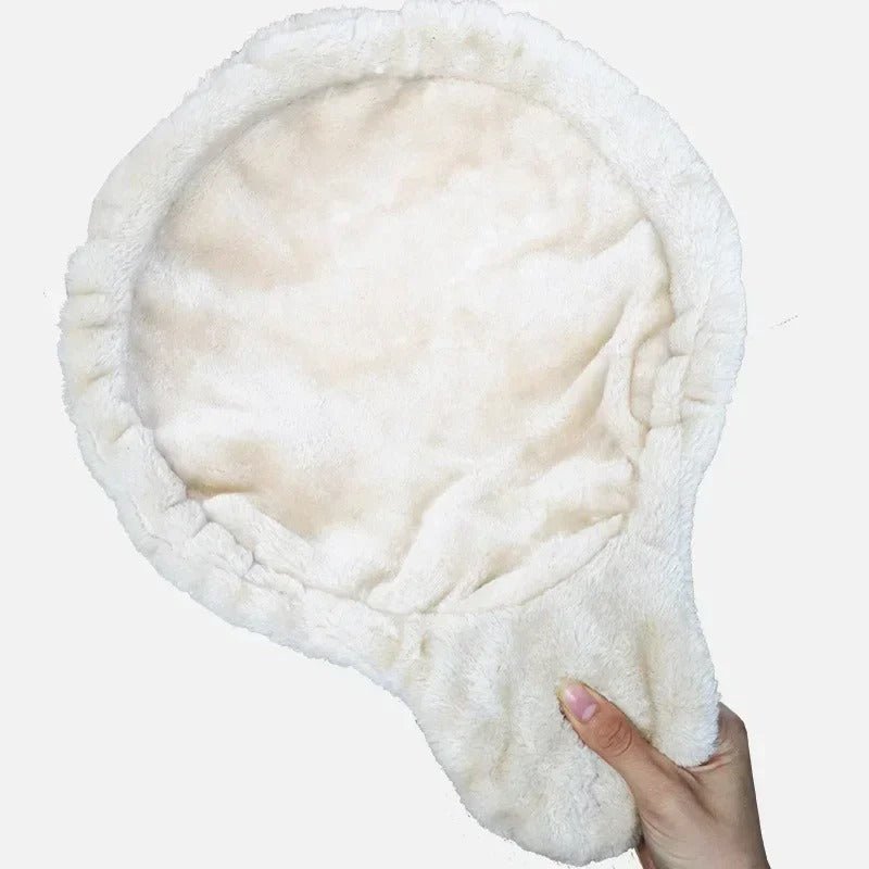 hamac pour chat beige vue du dessus matière douce