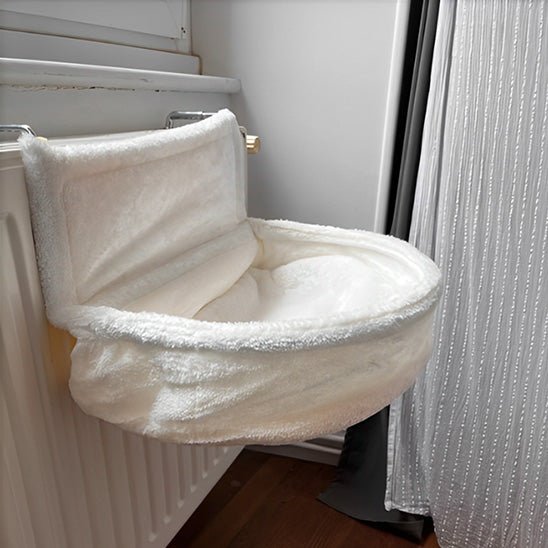 hamac radiateur chat installé sur radiateur