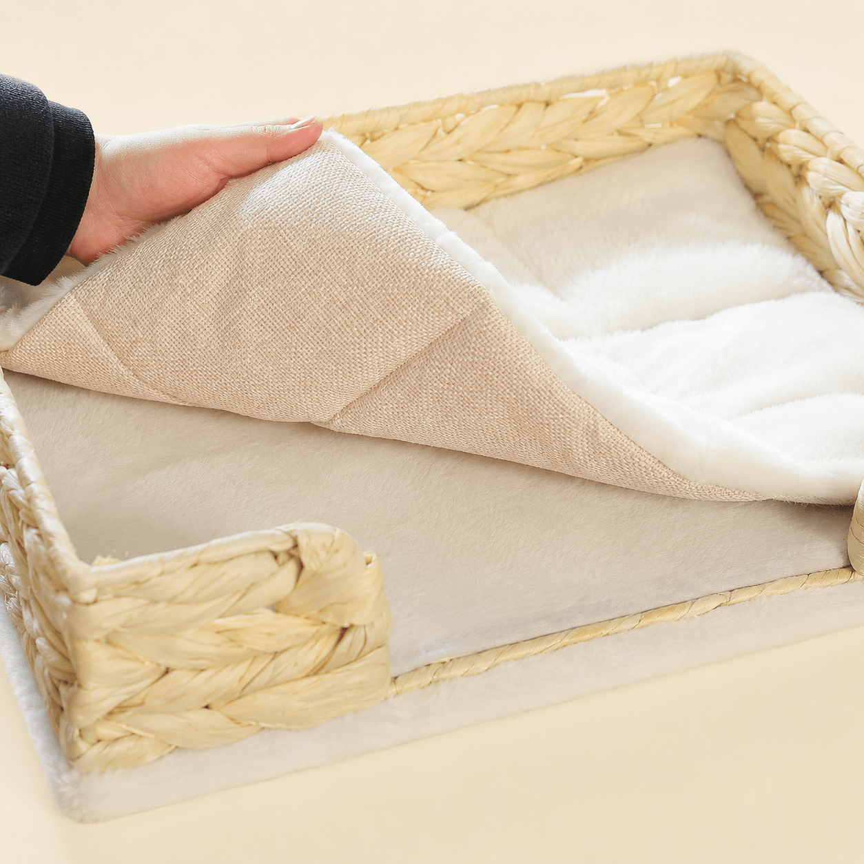 Coussin amovible doux et confortable du panier suspendu pour chat