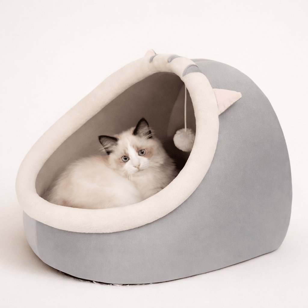 panier pour chat gris confort cocooning avec chat intérieur