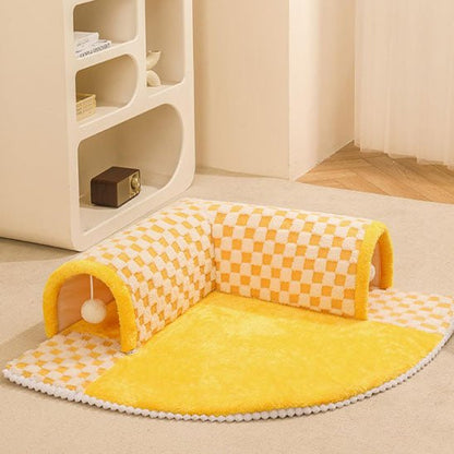tapis de jeu pour chat jaune avec tunnels doux et balle integrée